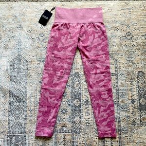 NVGTN pink camo seamless leggings